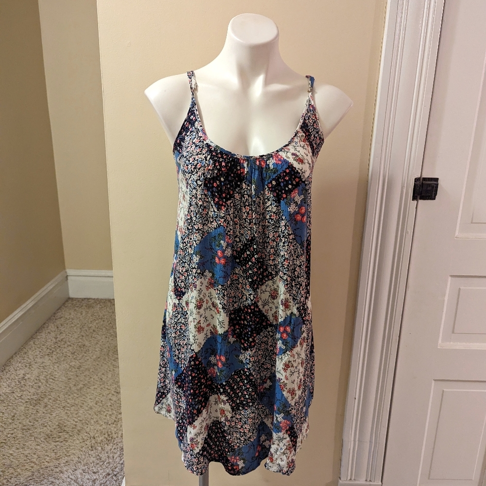 2 Bella patchwork floral print dress size medium